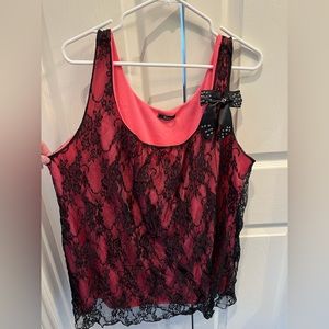 3x lacy tank